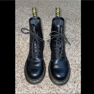 Dr. Martens Icon 1460 Slip Resistant Boots
